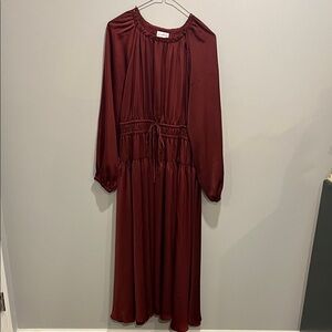 Petite Elegant Burgundy Long Sleeve Dress